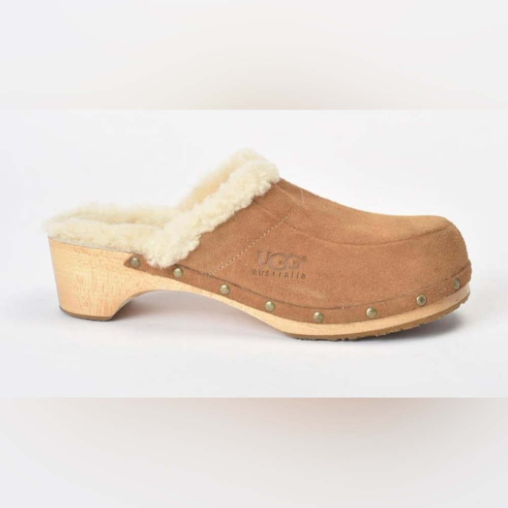 Ugg Australia Sherpa Lined Kalie Chestnut Suede Studded Clogs w/ Wooden Heel